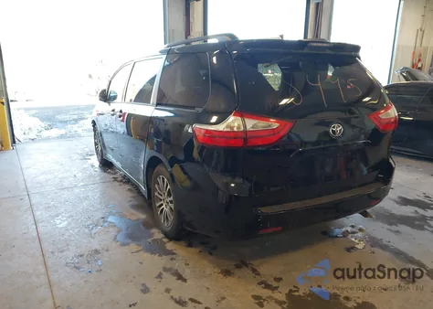 2019 Toyota Sienna Xle 8 Passenger z USA, uszkodzony, nr VIN 5TDYZ3DC3KS015767